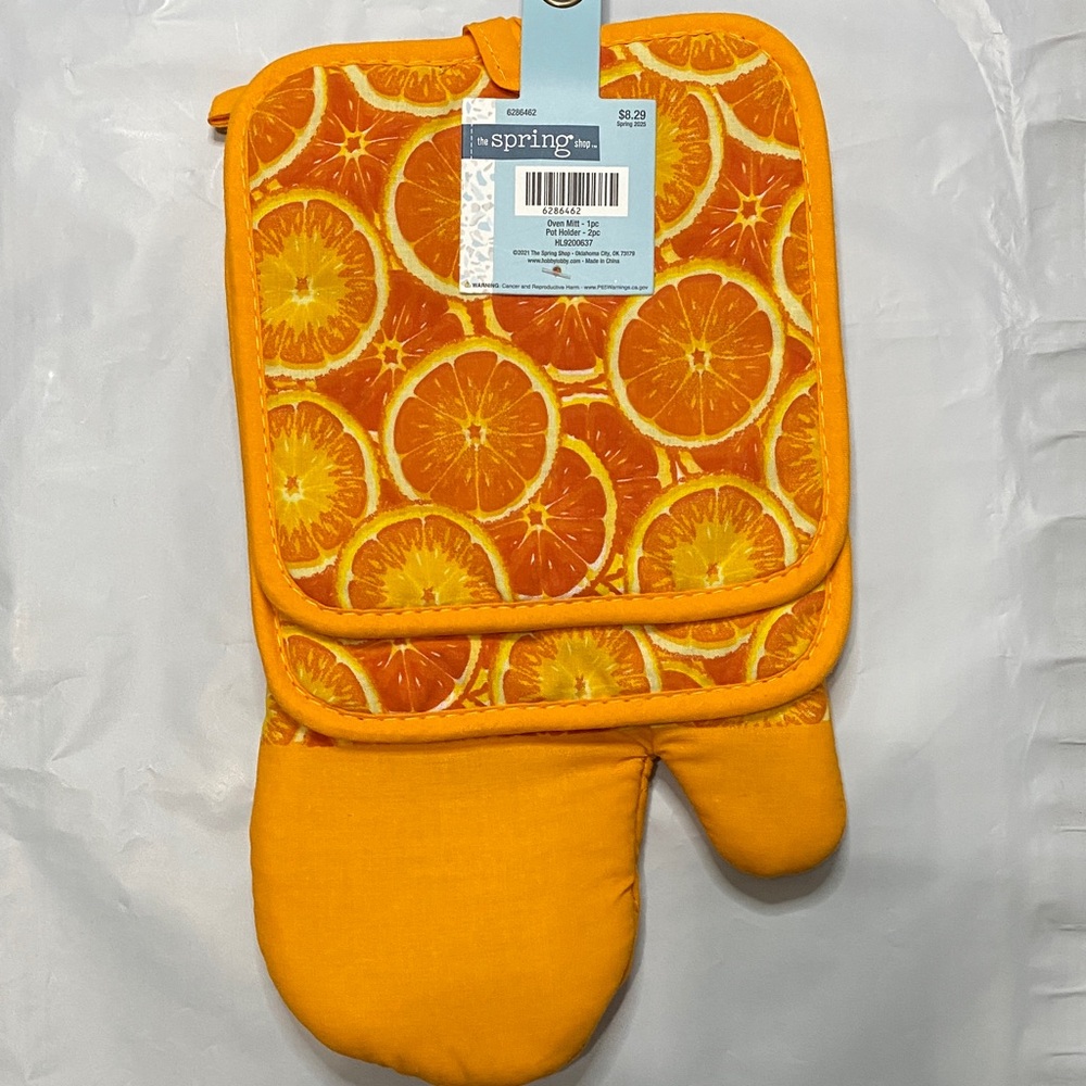 Orange Citrus Oven Mitt and Potholder Set - Orange